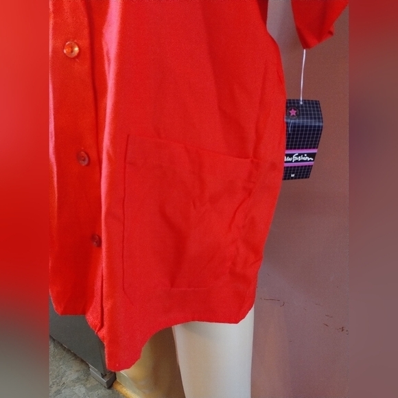 NWT New Fashion Red collared button up shirt top - Picture 2 of 8